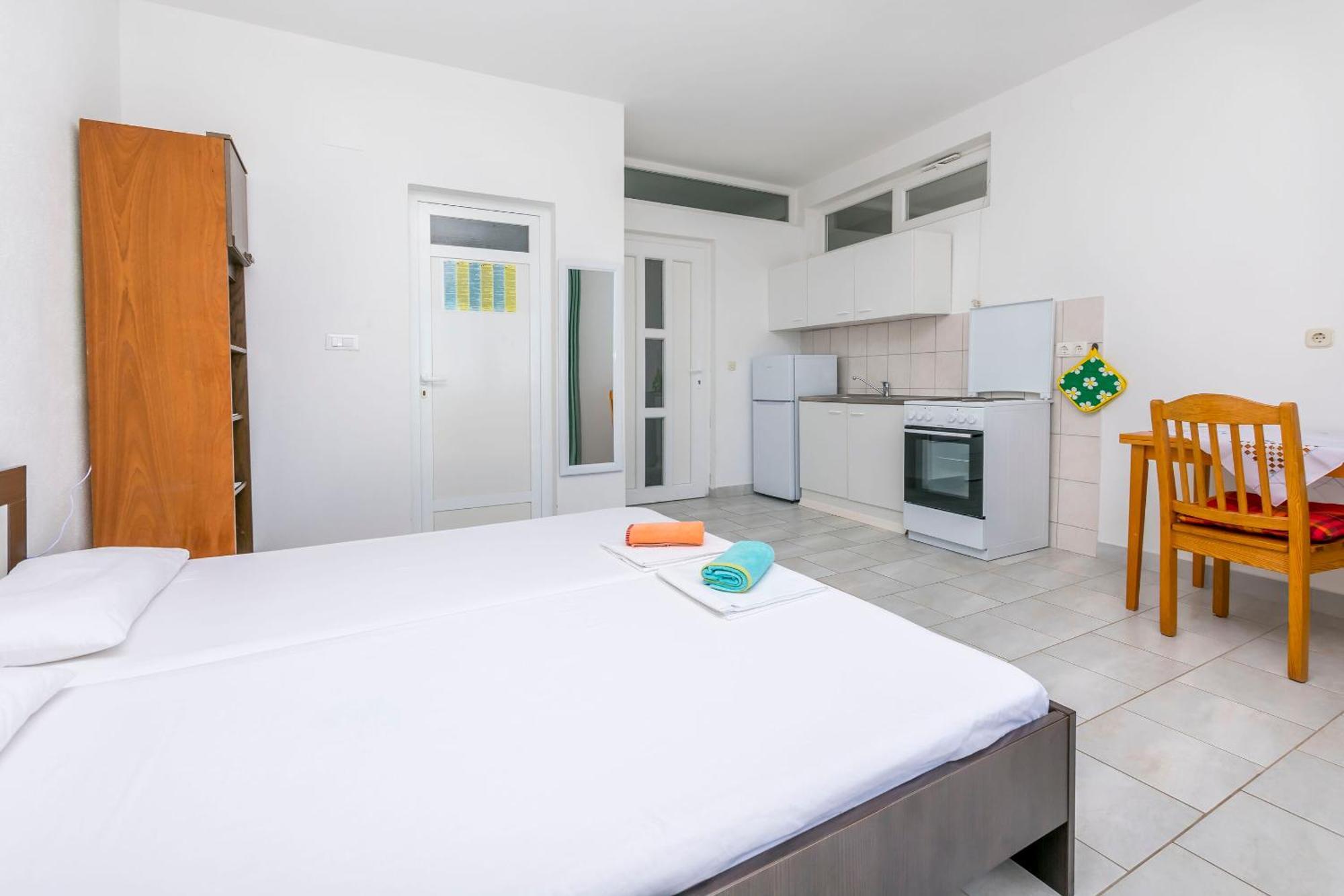 Apartments Barica Primosten Ngoại thất bức ảnh
